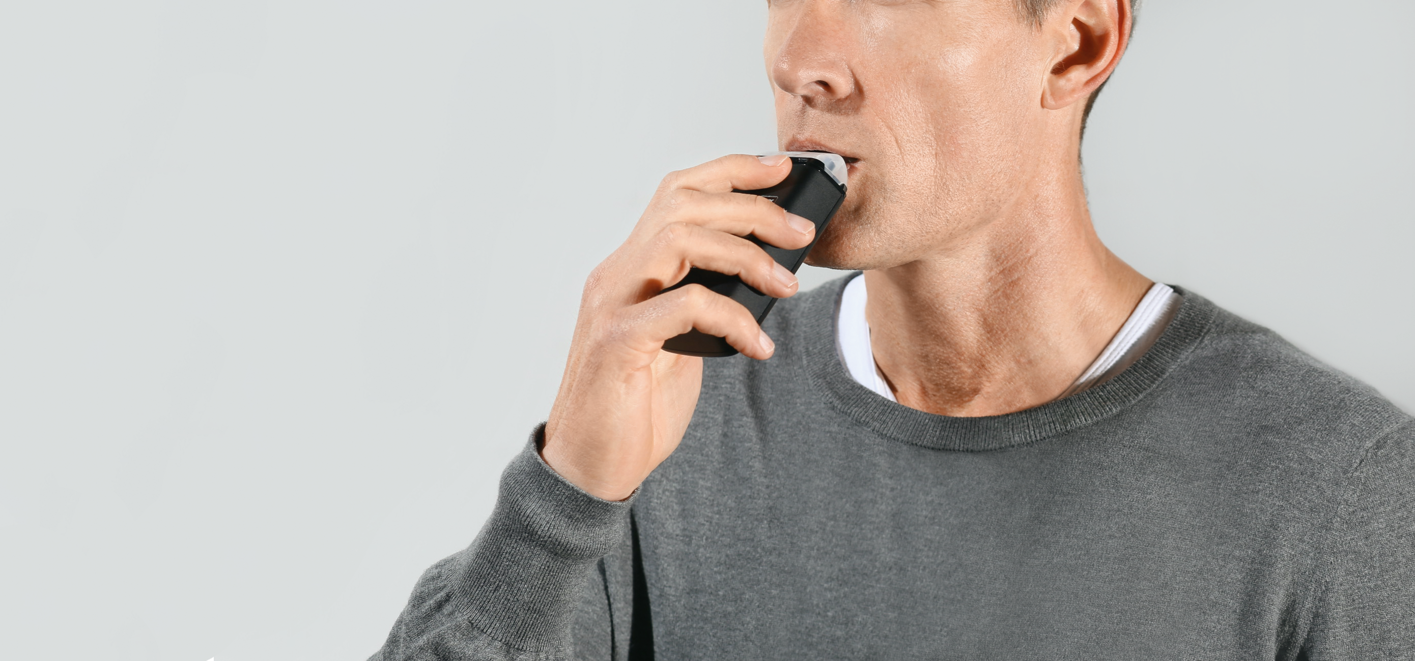 Blazen in een digitale alcoholtester meten is weten