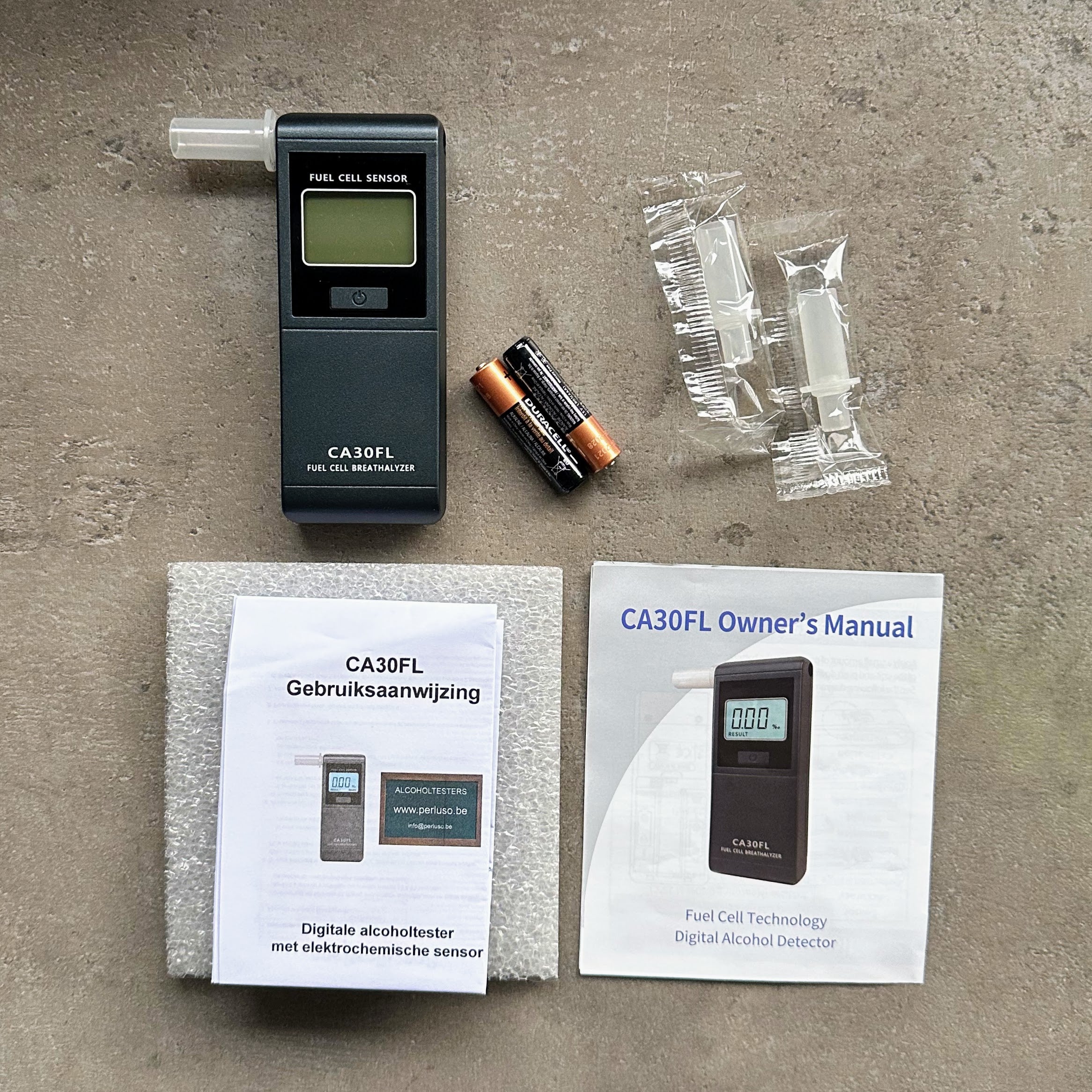 Digital breathalyser with Calibration Reminder - CA30FL
